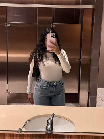 Atbuty النساء طاقم الرقبة الطويل الأكمام in Kuwait