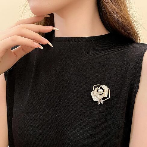 Rhinestone Flower Brooch 18K Gold Plated Flower Floral Brooch Elegant Pearl Lapel Pin Costume Jewelry Thanksgiving Day Birthday Wedding Gifts for Mom Wife in Kuwait