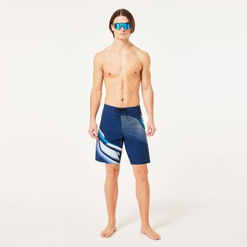 Oakley Men's Striped 19'' Boardshort in Saudi Arabia