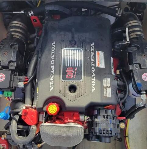 Volvopenta 5.0 ، 5.7 ، 8.1L OEM Service Kit GI/GXI/GSI يشمل: مرشح الوقود والزيت ، المكره ، و AC SPACKs (8.1L (496) GI/GXI) in Kuwait