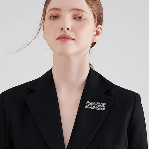 2025 أحجار الراين ، دبابيس دبابيس دبابيس رقيقة عام جديد بروش كلاسيكي لعيد الميلاد للنساء للنساء الرجال اللامعين دبابيس طية صدر السترة أنيقة بدلة قميص ملحقات ملحقات ملحقات المجوهرات المجوهرات in Kuwait