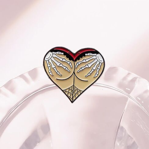 Halloween Pin Brooch Spider Bat Horror Enamel Pin Sets for Women Men Gothic Heart Lapel Badge Pins for Clothes Suits Backpacks Holiday Party Jewelry Gift 6 Pcs/set in Saudi Arabia