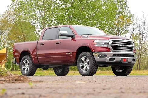 Rough Country 3.5" Lift Kit w/N3 Shocks for 2019-2024 Ram 1500 4WD - 31430 in Saudi Arabia