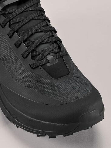 Arc'teryx Sylan GTX Men's Running Shoes | Waterproof and Breathable Gore-Tex Trail Shoe with Rocker Midsole for Speed in Kuwait