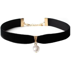Black Velvet Choker Necklace,Black Choker Necklace for Women,Adjustable Gothic Pearl Choker Necklace,Y2K Black Choker Classic Choker Collar for Valentines Day Halloween Cosplay Party Jewelry