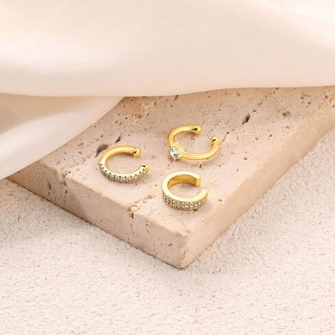 أصفاد الأذن الذهبية أقراط للنساء ، وأقراط غضروف الذهب 14K مطلي بالذهب/غضروف فضي مجموعة من الأذنين الزركونيا المكعبان المكعبان الأقراط in Saudi Arabia