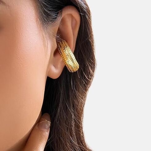 4 Pcs Chunky Ear Cuffs Earrings Gold Silver Ear Cuffs Non Piercing Hoop Earring For Women Clip On Cartilage Wrap Cuff Earrings in Saudi Arabia