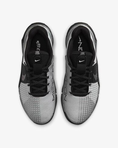 حذاء التدريب Metcon 9 للسيدات من Nike، أسود داكن ورمادي دخاني ورمادي أبيض، 7 US in Saudi Arabia