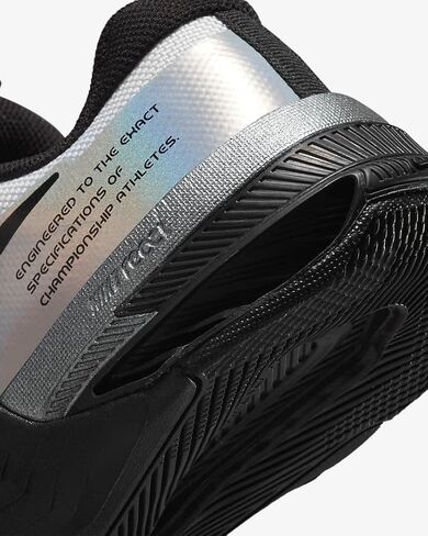 حذاء التدريب Metcon 9 للسيدات من Nike، أسود داكن ورمادي دخاني ورمادي أبيض، 7 US in Saudi Arabia