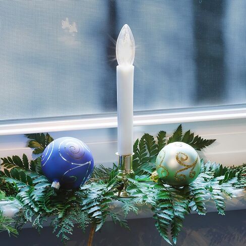 مصباح شمعة كهربائي بقاعدة مطلية بالنحاس، مجموعة من 4 شمعدانات مع مفتاح تشغيل/إيقاف ومصباح 7 وات | أضواء الترحيب الاستعمارية مقاس 9 بوصات للنوافذ والعطلات، باللون الأبيض in Kuwait