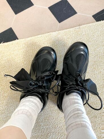 حذاء رياضي نسائي من JW PEI بتصميم Rosie Bow Tie منخفض الرقبة in Kuwait