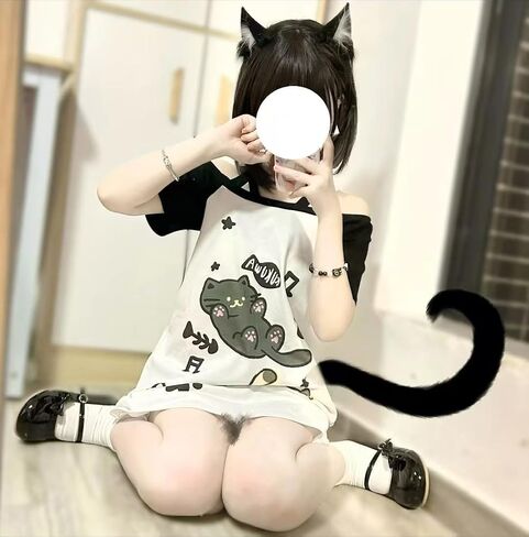 قمصان y2k kawaii للنساء الرسوم المتحركة الرسوم البيانية قبالة الكتف cutecore قمصان harajuku أزياء القوطية القوطية in Kuwait