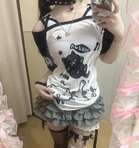 قمصان y2k kawaii للنساء الرسوم المتحركة الرسوم البيانية قبالة الكتف cutecore قمصان harajuku أزياء القوطية القوطية in Kuwait
