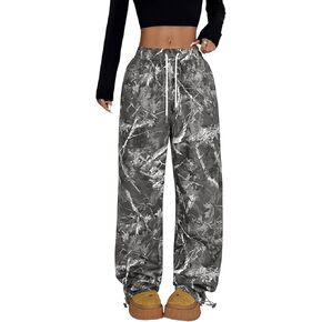 Verdusa Women's Camo Drawstring Cargo Pants Casual Oversized Leaf Print Pants with Pockets