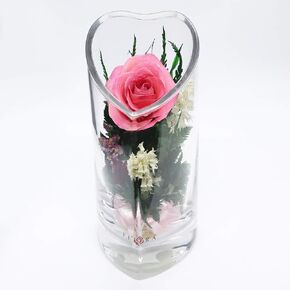 Fiora Flower | الورود طويلة الأمد في مزهرية زجاجية مختومة | قطع جديدة محفوظة | هدية حالية فريدة من نوعها (على شكل قلب)