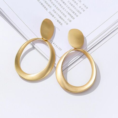 Trendy Gold Silver Geometric Dangle Earrings Geometric Statement Earrings for Women Modern Simply Alloy Drop Earrings Lightweight Jewelry in Kuwait