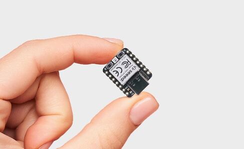 وحدة التحكم الدقيقة Seeed Studio XIAO RP2040، مع معالج ARM Cortex M0+ ثنائي النواة، تدعم Arduino وMicroPython وCircuitPython مع واجهات غنية. in Saudi Arabia