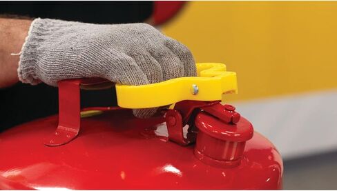 Eagle UI-50-FS Red Galvanized Steel Type I Gasoline Safety Can with Funnel, 5 gallon Capacity, 13.5" Height, 12.5" Diameter,Red/Yellow in Kuwait