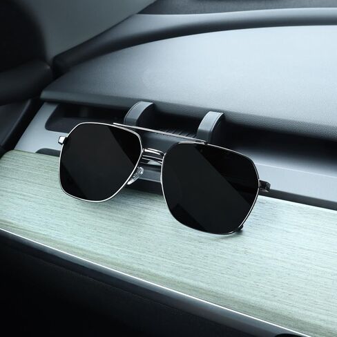 حامل هاتف خلوي مغناطيسي لشاشة لمس السيارة Tesla 3/Y يناسب iPhone 12/13/14/15 Magsafe حامل هاتف قابل للطي بزاوية 360 درجة مع دعم مغناطيسي قابل للتعديل وملحقات لوحة القيادة Telsa in Kuwait