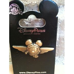 Disney Pin #45201: WDW DLR - Aviator Mickey Mouse Wings