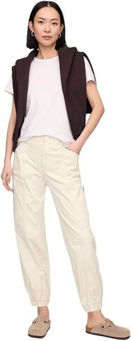 GAP Women's Downtown Cargo Jogger in Kuwait