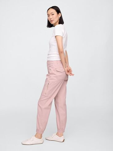 GAP Women's Downtown Cargo Jogger in Kuwait