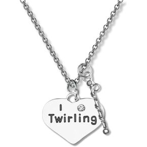 قلادة سحر SportyBella- مجوهرات Twirling- Baton Heart Charm Pendant- هدية لـ Baton Twirler & Majorettes