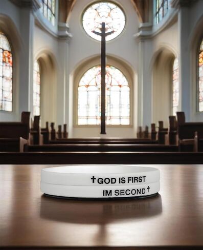 LIU JUN God Is First Bracelet, GOD IS FIRST IM SECOND Christian Rubber Bracelets Inspirational Engraved Bible Verses Cross Silicone Bracelet For Women Men Faith Gifts in Saudi Arabia