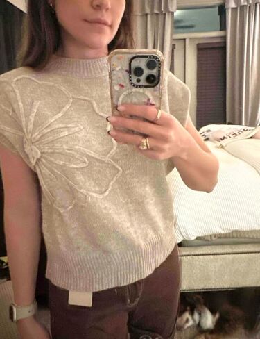 Womens Floral Sweater Vest Cute Cap Sleeve Tops 3D Flower Decor Knit Tank Top Loose Spring Fall Summer Clothes 2025 in Kuwait