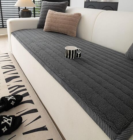 ZQFFB Washable Pet Couch Cover Non-Slip Sofa Covers for Dogs Pet-Friendly Soft Sherpa Dog Couch Protector Mat for Sofa in Kuwait