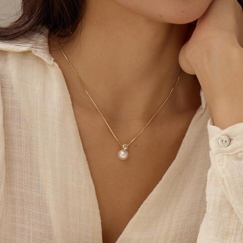 Pearl Necklaces for Women Dainty 14K Gold/Silver Plated Layered Simple Pearl Choker Necklaces Cute Single White Pearl Necklace Teen Gift Trendy Stuff Bridesmaid Gifts Wedding Jewelry in Kuwait