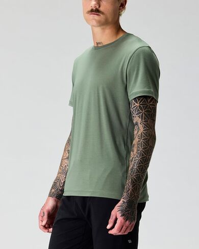 Huckberry Wellen Sol Performance T-Shirt, Mens Workout Shirt in Kuwait