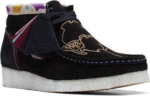 Clarks - Womens Wallabee Boot Shoes in Saudi Arabia