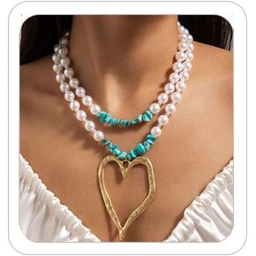 Chunky Heart Necklaces for Women Y2K Hollow Heart Pendant Necklace Gold Heart Choker necklace Multi-layered Pearl Love Necklace Exaggerated Large Heart Statement Necklaces