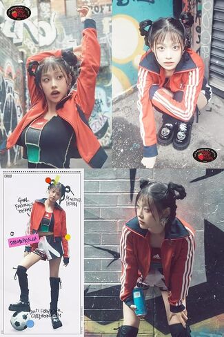 ألبوم Chuu Strawberry Rush 2nd Mini (Stayg Ver.) K-pop مختومة in Saudi Arabia
