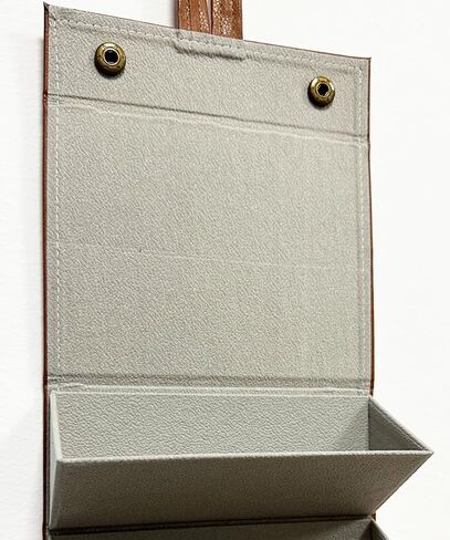 2 منظم للنظارات الشمسية معلق على الحائط، منظم للنظارات باللونين الأسود والبني، حقيبة سفر محمولة متعددة من البولي يوريثان قابلة للطي، تأتي مع 4 قطع قماش للتنظيف من الألياف الدقيقة in Kuwait