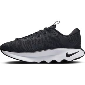 Nike Men's Motiva Sneaker