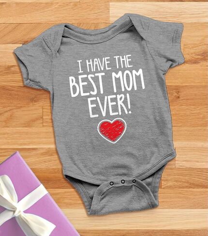 بدلة Tstars Best Mom Ever Baby لحديثي الولادة من الأولاد والبنات لعيد الأم | بدلة للجسم من القطن الناعم؛ رائع لعيد الأم الأول، وحفلة استقبال المولود الجديد، والإعلان عن الحمل، وهدية لحديثي الولادة in Kuwait