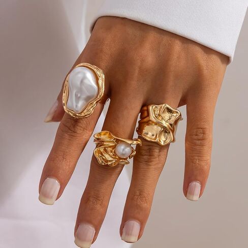 Chunky Knuckle Rings for Women Chunky Gold Ring Set Crystal Stacking Rings Flower Pearl Statement Rings Adjustable Pearl Finger Ring Set in Kuwait