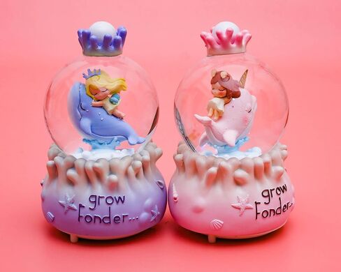 Snow Globe مع الضوء لعيد الميلاد والهدية عيد ميلاد ، 80 مم من الكريستال الموسيقية اللامعة الزجاجية الديكور الكرة ، الحوت والفتاة - Pink Snowglobe ، 3.5 "× 3.5" × 5 " in Kuwait