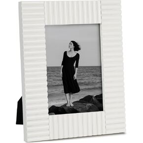 SUMGAR 5x7 White Picture Frame Wood Photo Frame Modern Classic Living Room Office Decor Tabletop Wall Hanging Display Artwork Painting Gift for Family Friends Birhthday Graduation Wedding