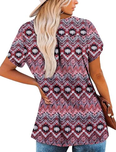 فقط قمصان ذات الأكمام القصيرة ذات الأزهار القصيرة للسيدات in Kuwait