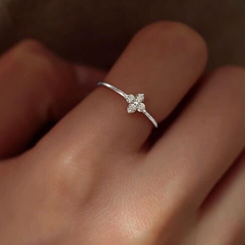 CZ Lucky Leaf Ring for Women 925 Sterling Silver Dainty Lucky Ring to Daughter Mom 14K Gold Plated Simple Minimalist Stackable Rings for Mother Wife Birthday Wedding Jewelry in Saudi Arabia