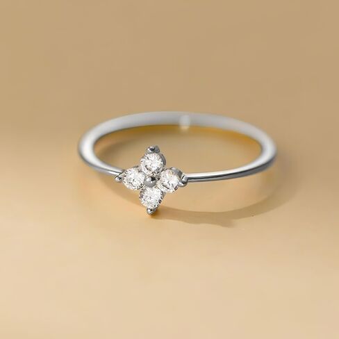 CZ Lucky Leaf Ring for Women 925 Sterling Silver Dainty Lucky Ring to Daughter Mom 14K Gold Plated Simple Minimalist Stackable Rings for Mother Wife Birthday Wedding Jewelry in Saudi Arabia