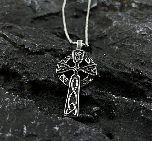 TURTLEDOVE Trinity Celtic Cross Necklace - Stainless Steel Triquetra Knot Irish Pendant - Jesus Crucifix Cross in Kuwait