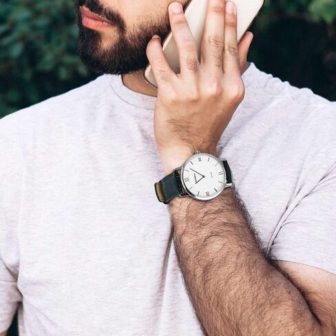 Ayadoo 22mm Top Grain Leather Watch Band， Classical Embossed Alligator Grain， Golden Brown Leather Replacement Watch Strap with Black Buckle for Men， Women in Kuwait