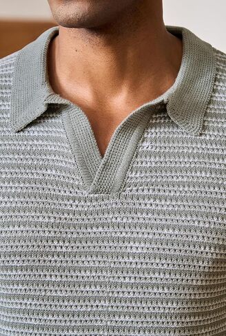 MEN V NECK POLO متماسكة مخطط للوزن الثقيل قميص الأكمام القصيرة الصيفية (S-XXL) in Kuwait