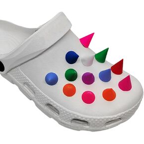 Booge 28 PCS Punk Punk Punk Cone Spikes Charms for Sandals Clog