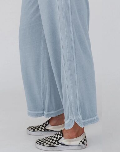 Womens Wide Leg Pants Casual High Waisted Palazzo Pants Lightweight Summer Flowy Beach Pants with Pockets in Saudi Arabia