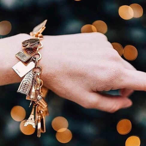 Jet Set Candy New York Chrysler Building Travel Charm in Saudi Arabia